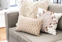 Transform Your Space: The Art of Pairing Throw Pillows