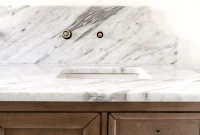 Bathroom Reno: Marble Scallop Splashback