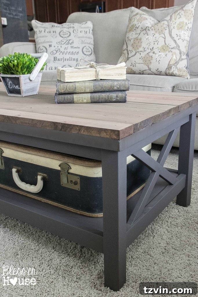 Reclaimed Barnwood Coffee Table 5 Stylish Barn Wood Top Coffee Table - Perfect for rustic or industrial decor