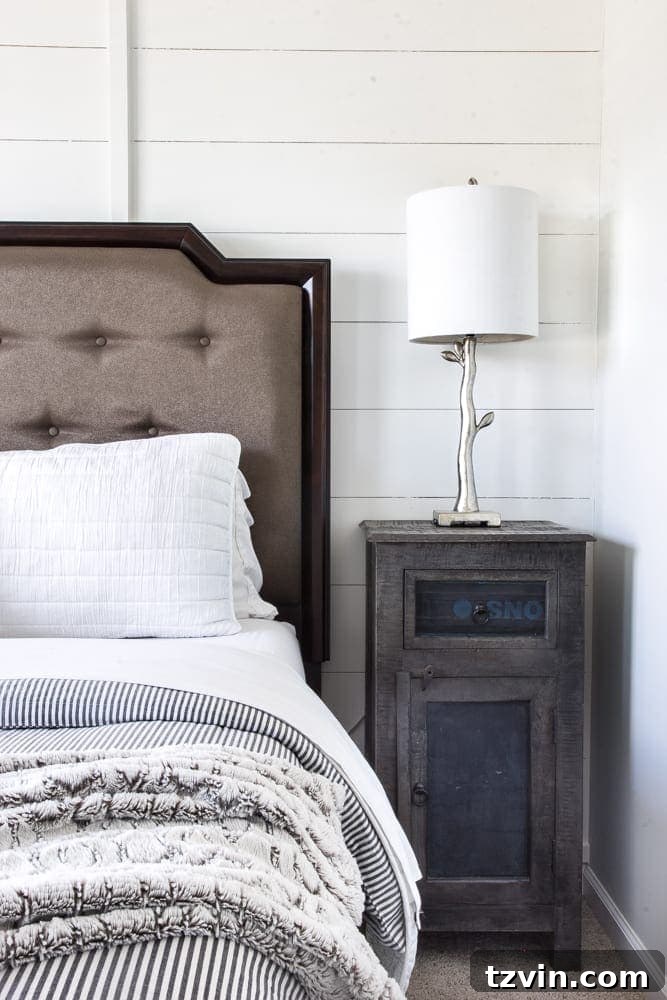 The Big Reveal: Our DIY Planked Board and Batten Accent Wall Transformation 2 DIY Planked Board and Batten Focal Wall Reveal | blesserhouse.com