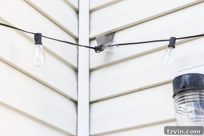 Damage-Free Ways to Hang Decor on Siding 6 How to Hang Decor on Siding With No Damage | blesserhouse.com - Good tip for making outdoor siding look not so naked!