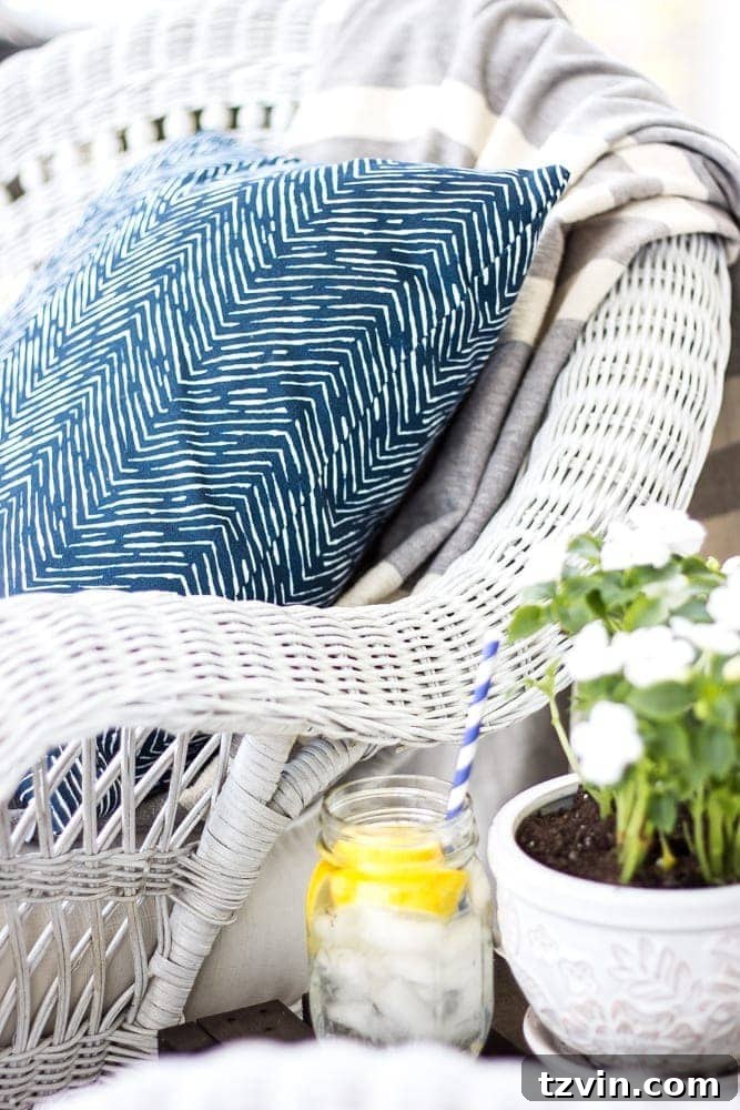 My 2016 Summer House Reveal 5 Porch Decor with Flowers