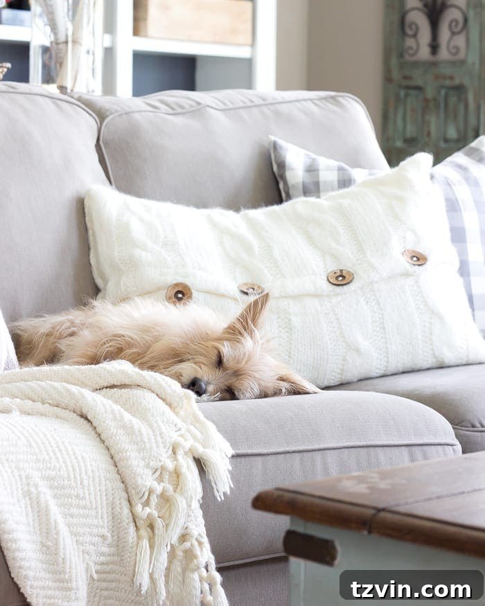 Fall Home Tour 2016 | blesserhouse.com - Tips and tricks for how to incorporate fall decor easily and inexpensively in your home. 