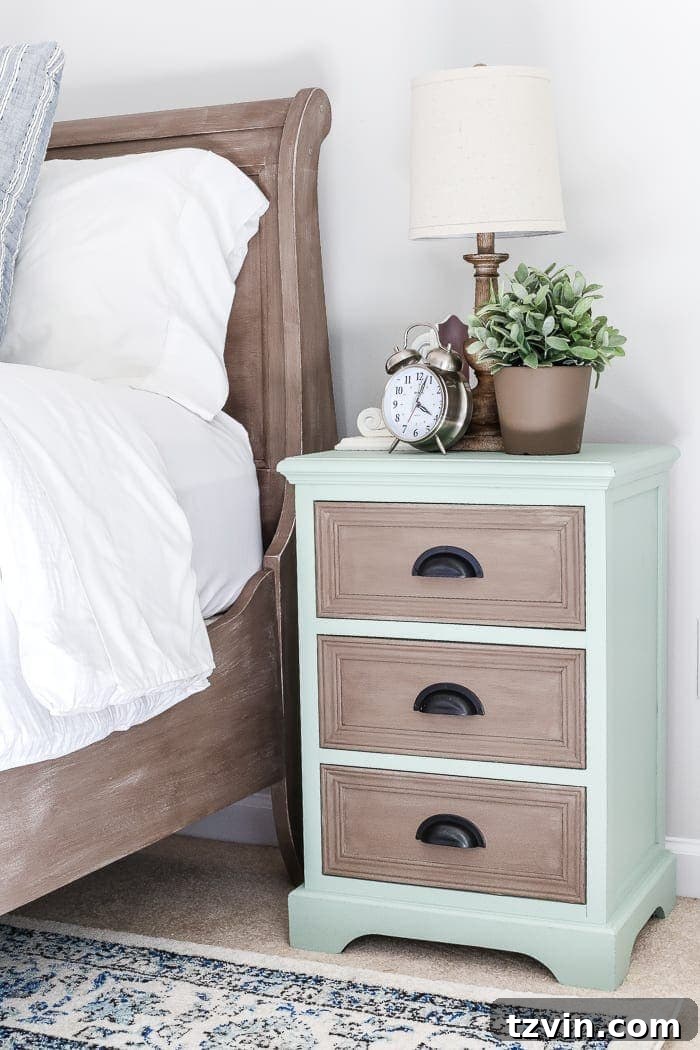 Two-toned nightstands with cottage decor
