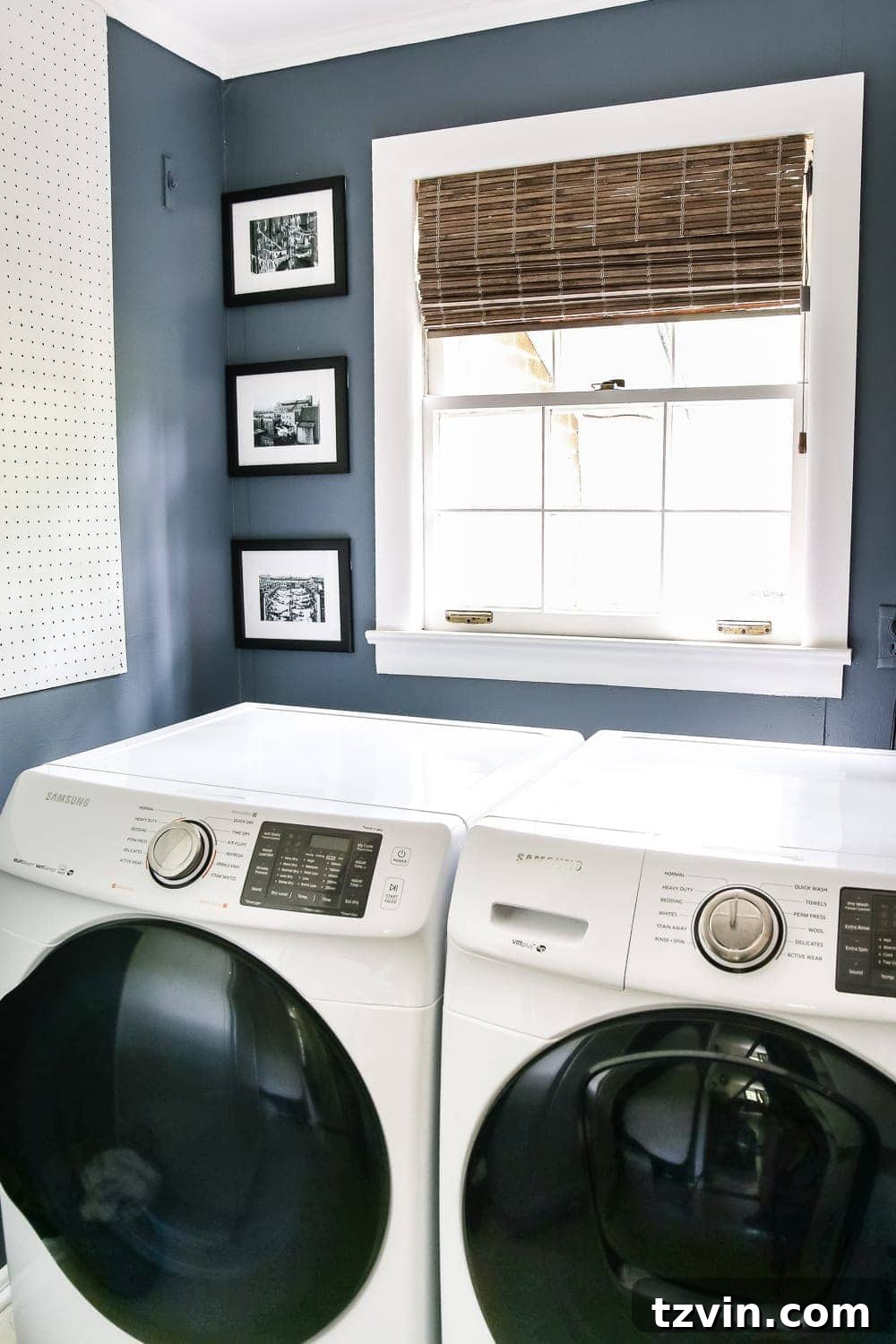 Charming Vintage Laundry Day Art Prints 6 Vintage Clothesline Laundry Room Art Printable Set | blesserhouse.com - A free downloadable printable set of 6 vintage black & white clothesline cityscape and countryscape photos perfect for framing in a laundry room.