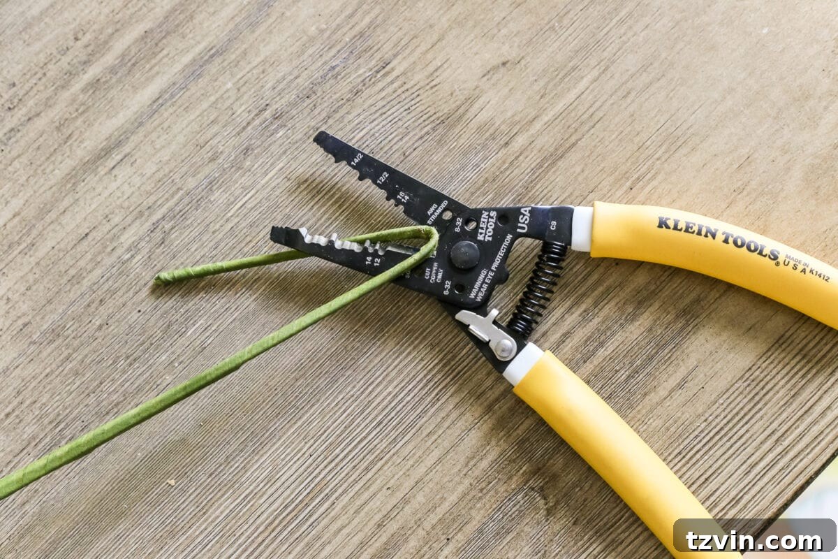 Craft Your Own Olive Topiary 4 DIY Olive Topiary Trees | blesserhouse.com - A 10 minute craft tutorial for how to make an olive topiary tree (or any kind of topiary) inexpensively + 11 DIY summer decor ideas.