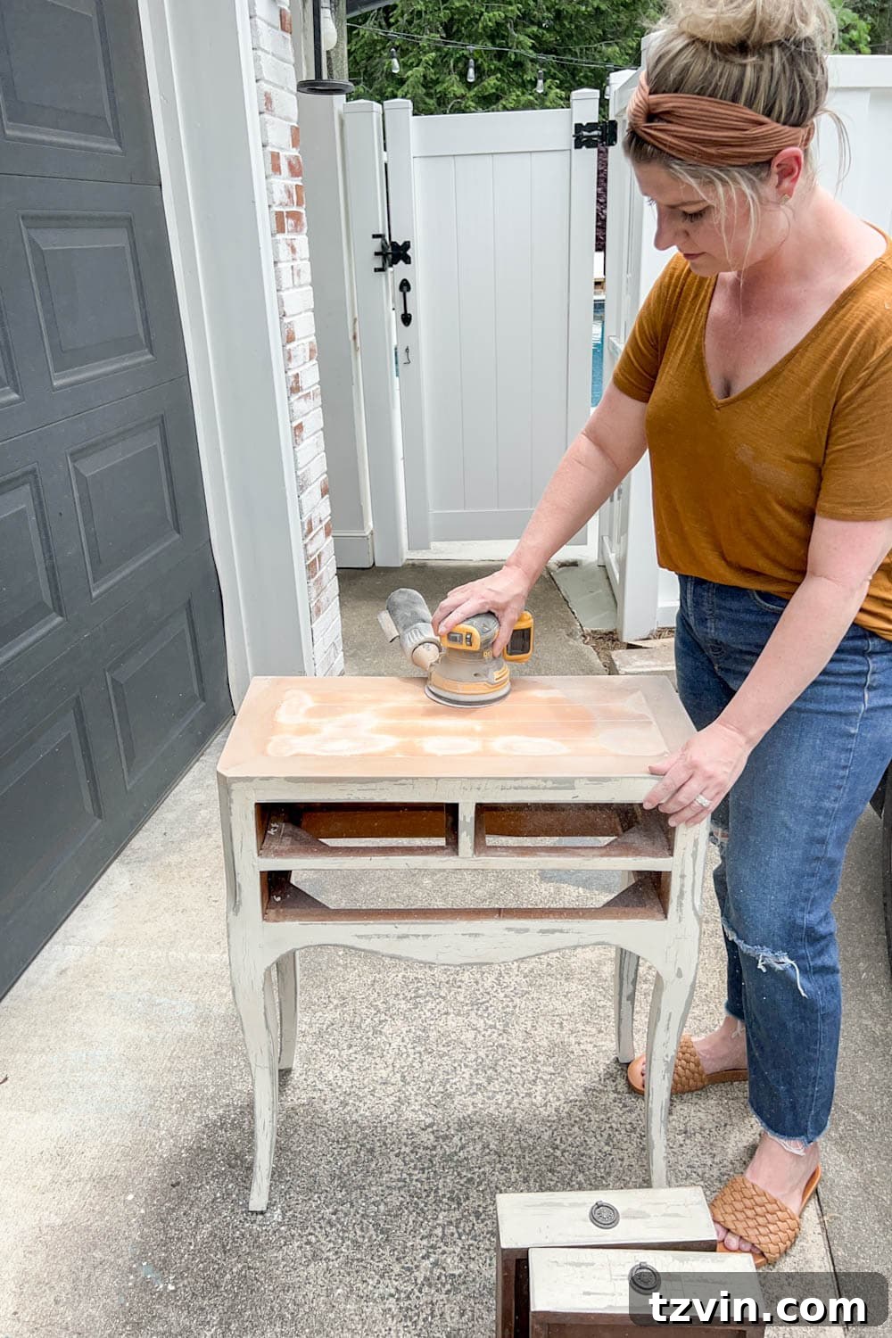 Revive Your Furniture: The Easy Paint Transformation 34 img 27457 33