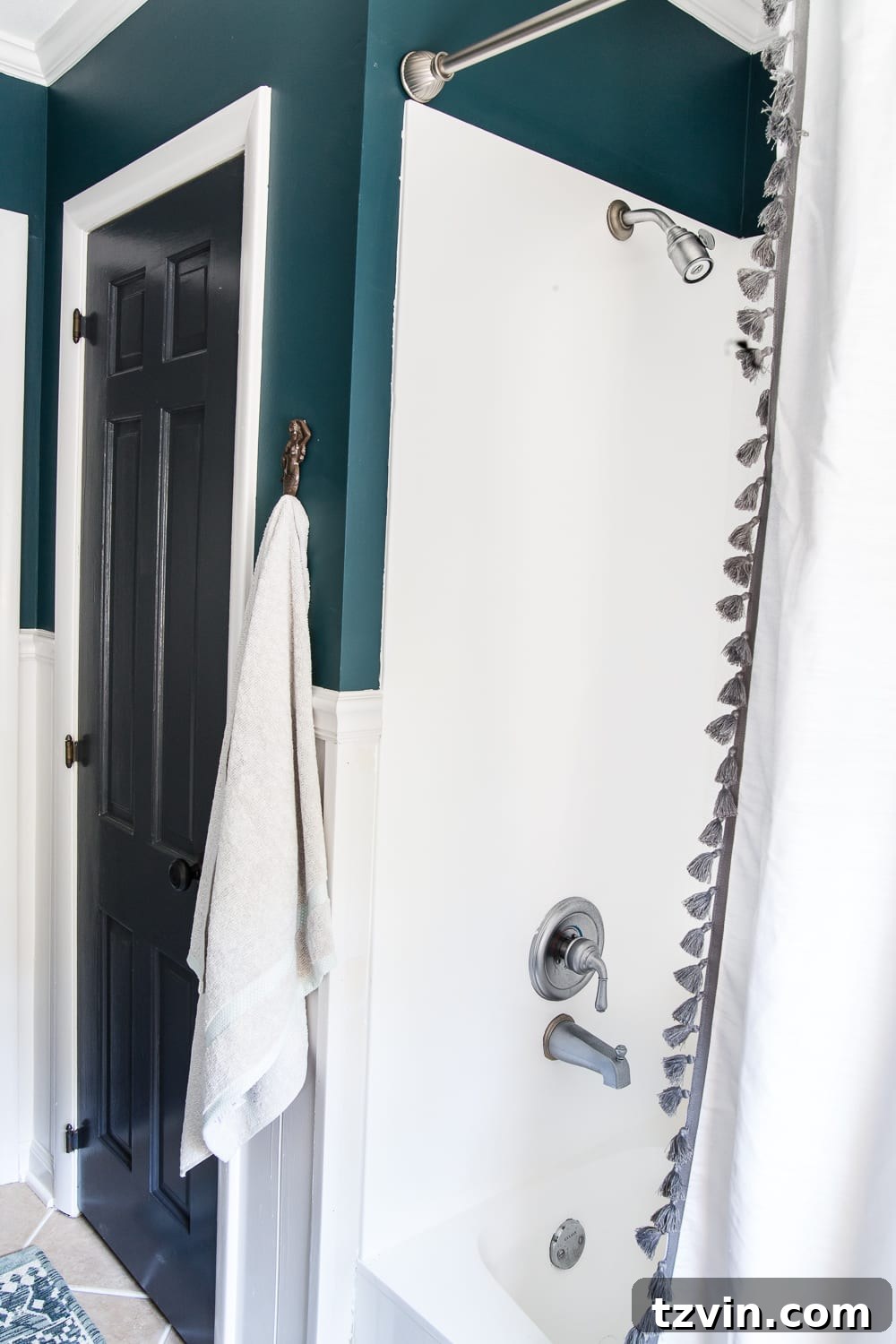 Dual Purpose Dream Bathroom Reveal 13 Kid's / Guest Bathroom Makeover on a Budget | blesserhouse.com - A shared kid's / guest bathroom gets a full makeover for less than $500 using just paint, DIY tutorials, and decorating tricks. #bathroom #homeimprovement