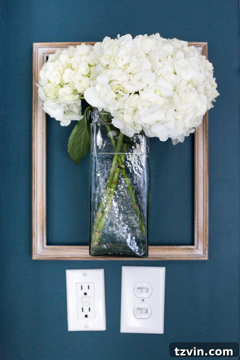 Dual Purpose Dream Bathroom Reveal 8 Kid's / Guest Bathroom Makeover on a Budget | blesserhouse.com - A shared kid's / guest bathroom gets a full makeover for less than $500 using just paint, DIY tutorials, and decorating tricks. #bathroom #homeimprovement