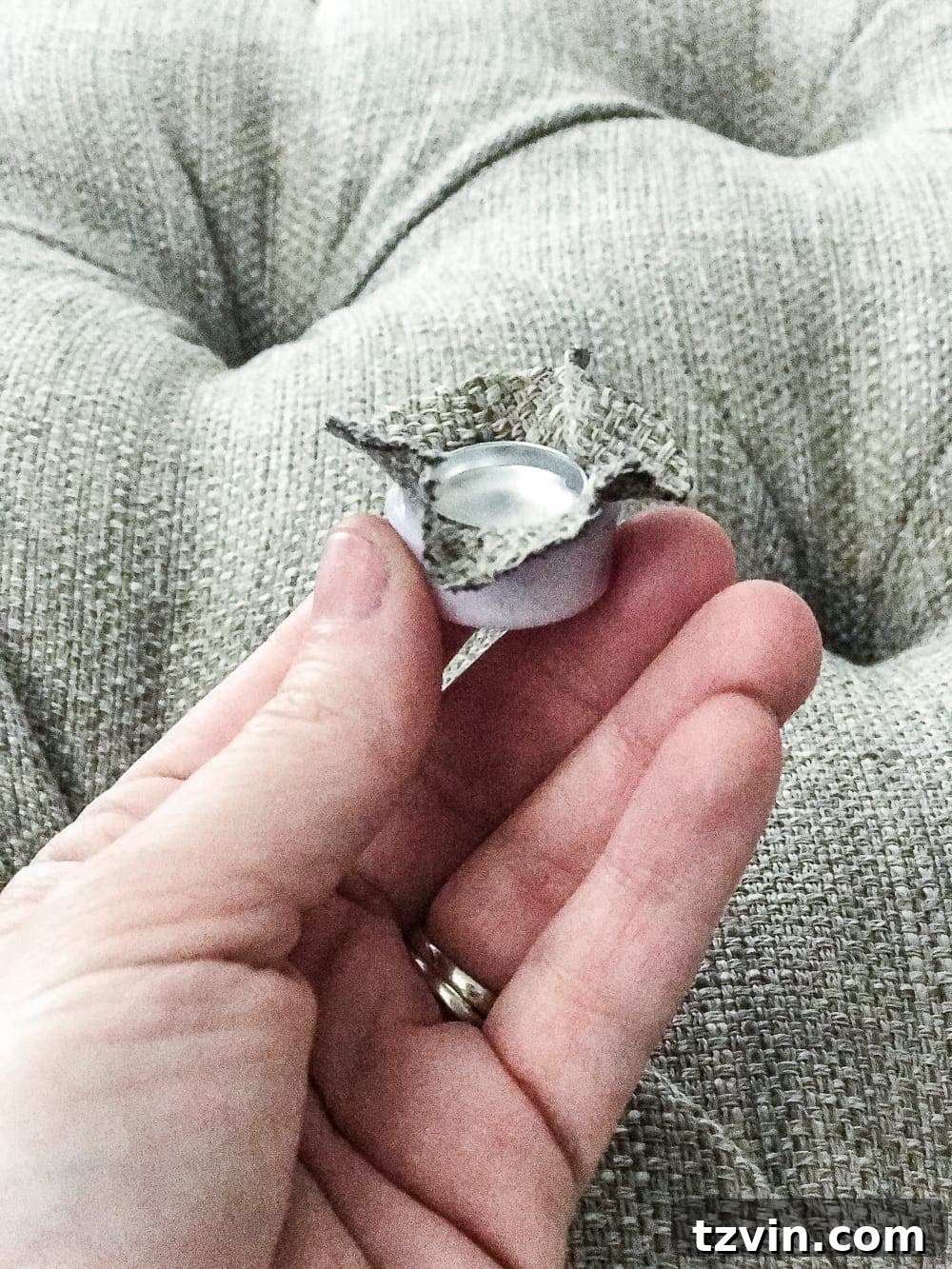 Making custom fabric buttons for the tufted ottoman