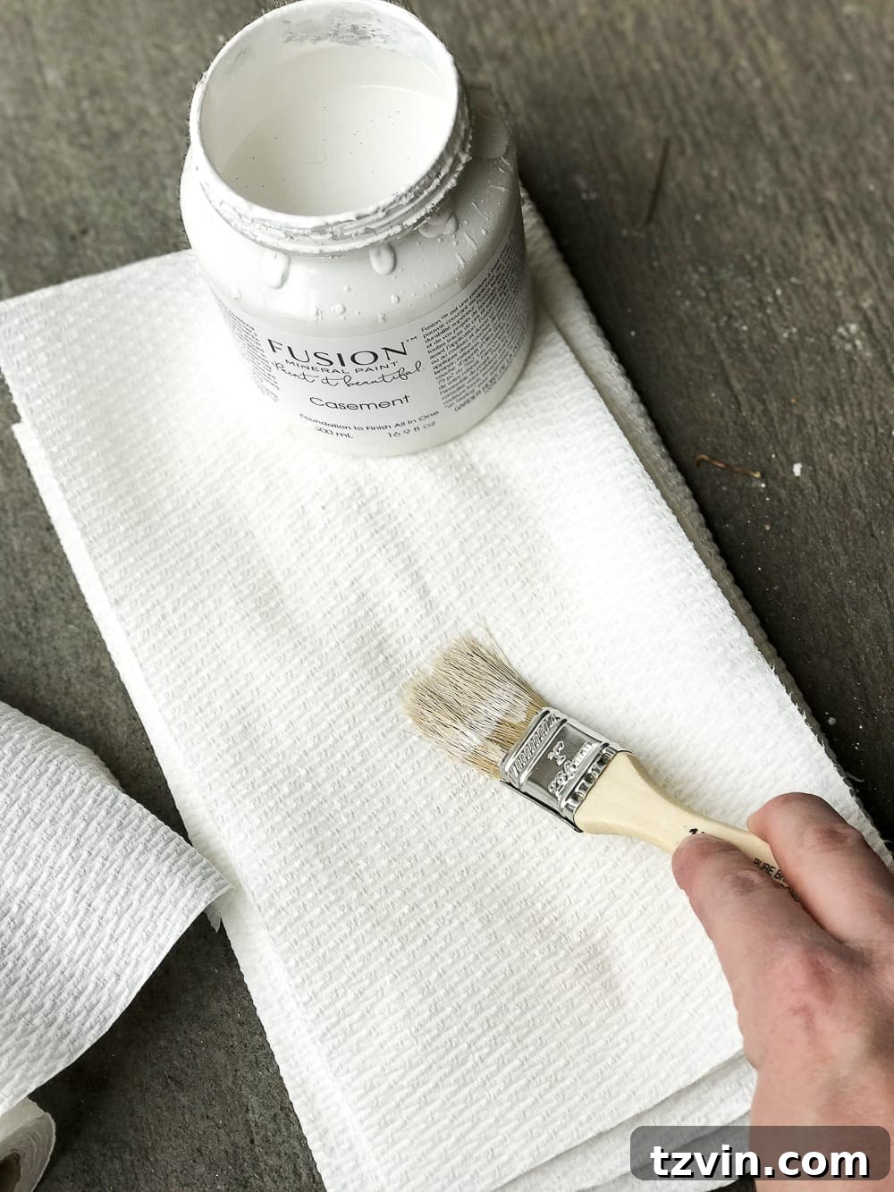 Painting the coffee table base with French Linen chalk paint