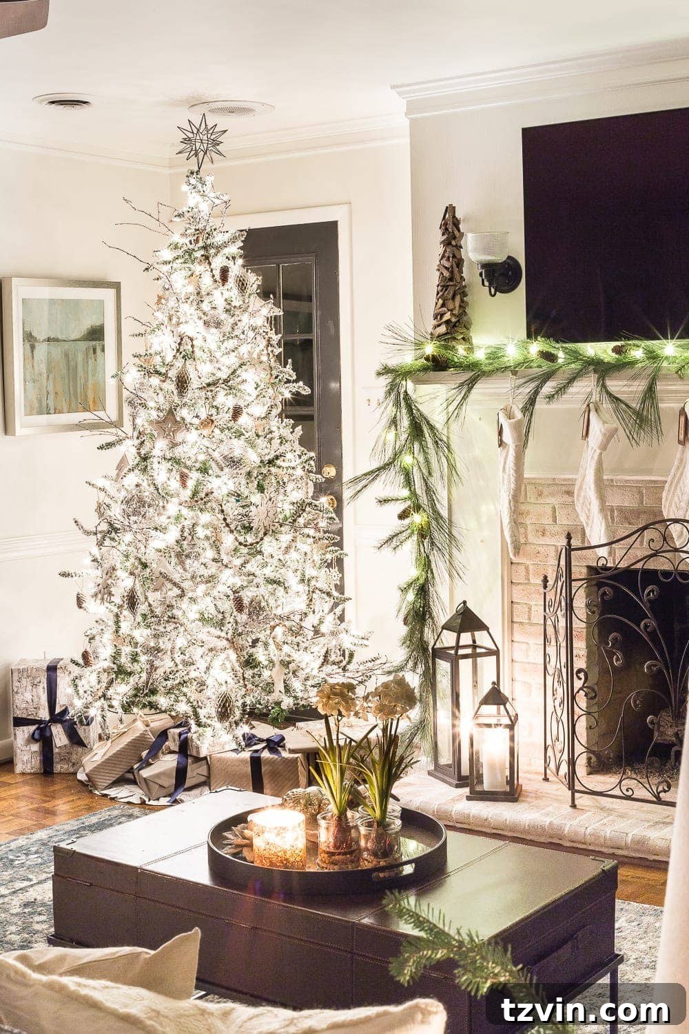 Glow of Christmas: A Candlelight Tour 10 Christmas Night Candlelight Tour | blesserhouse.com - A Christmas night time candlelight home tour with neutral, classic decorating ideas. #christmasdecor #christmascandlelight #christmashometour #candlelighttour