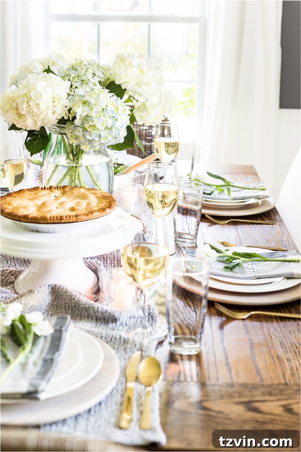 2018 Summer House Tour 11 Summer Home Tour - Dining Room Food
