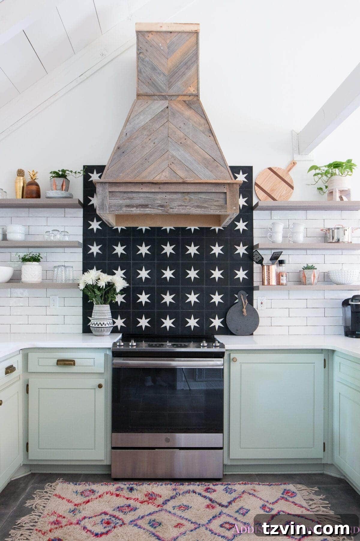 Fresh Green Kitchen Cabinet Ideas 13 Benjamin Moore Tea Light cabinets, a soft and delicate mint green, create a bright and airy kitchen ambiance.