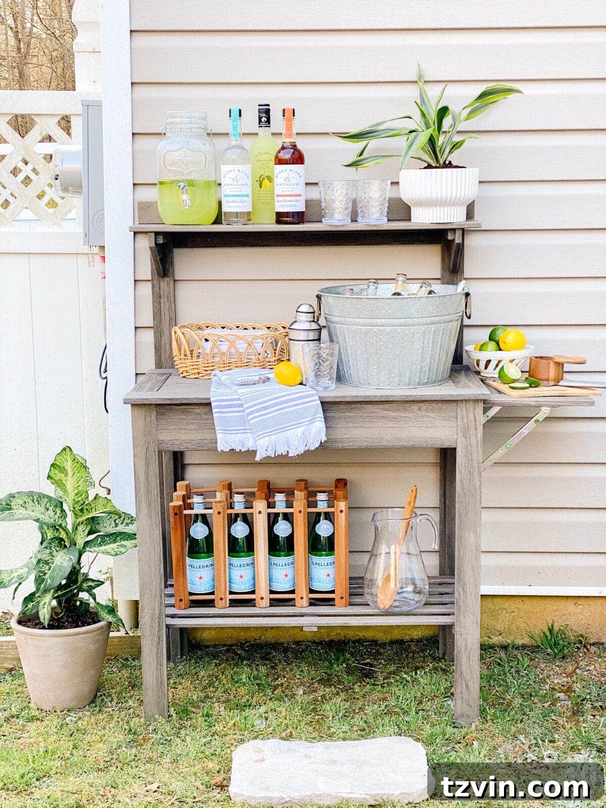 30 Must-Have Home Decor Treasures from Thrift Stores 30 Things to buy while thrift shopping: buckets and baskets pictured on an outdoor bar setup.