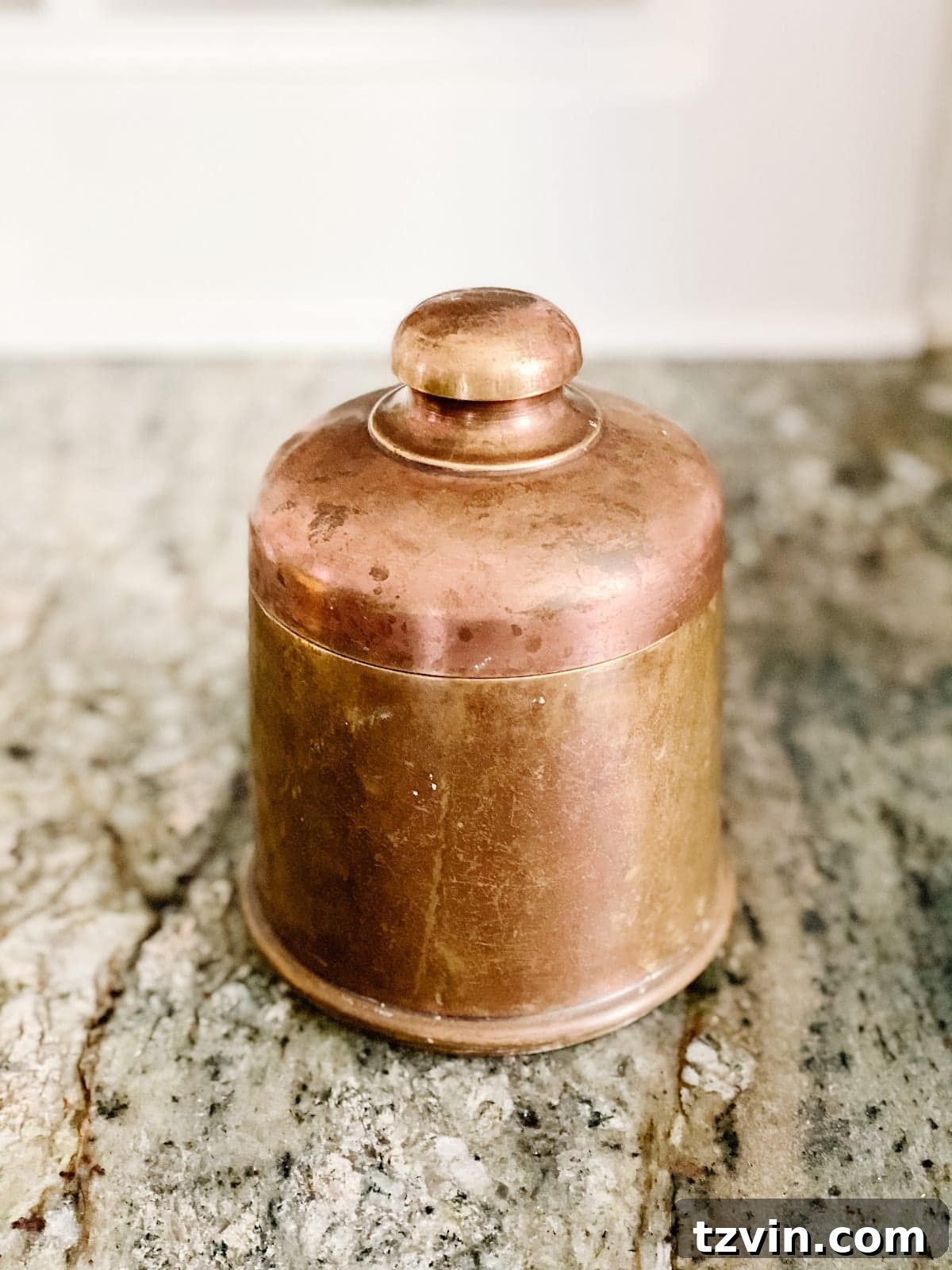 30 Must-Have Home Decor Treasures from Thrift Stores 37 Antique canister found while thrift shopping, perfect for a DIY candle project.