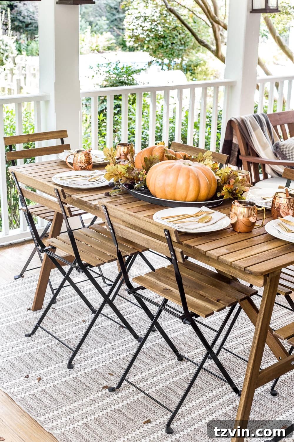 Fall Porch Perfection: Crafting Your Cozy Outdoor Oasis 12 Cozy fall back porch outdoor entertaining dining