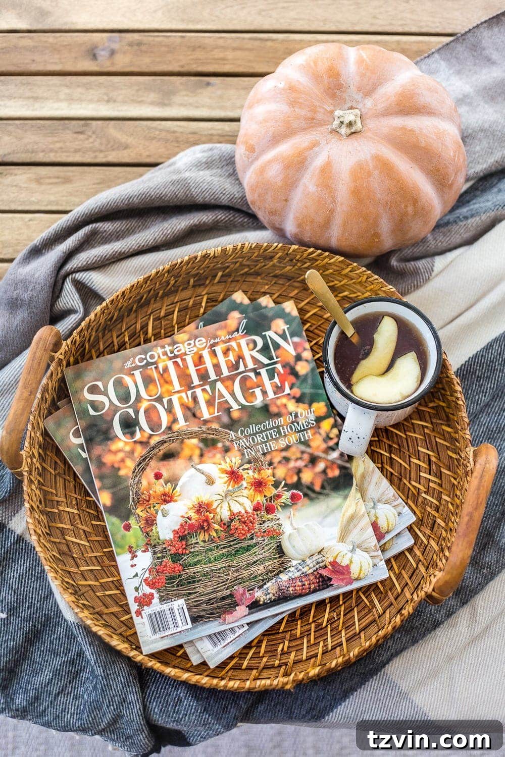 A modern take on the classic, breezy Southern cottage decorating style.