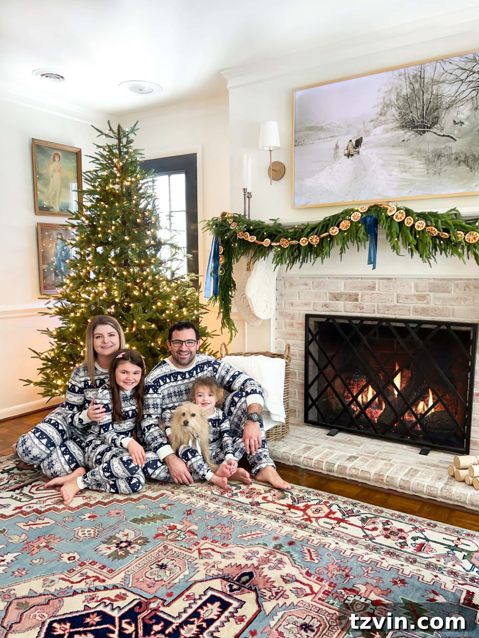 DIY Christmas Magic: Easy Family Photos at Home 3 DIY Christmas family photoshoot in front of a Christmas tree with kids in pajamas