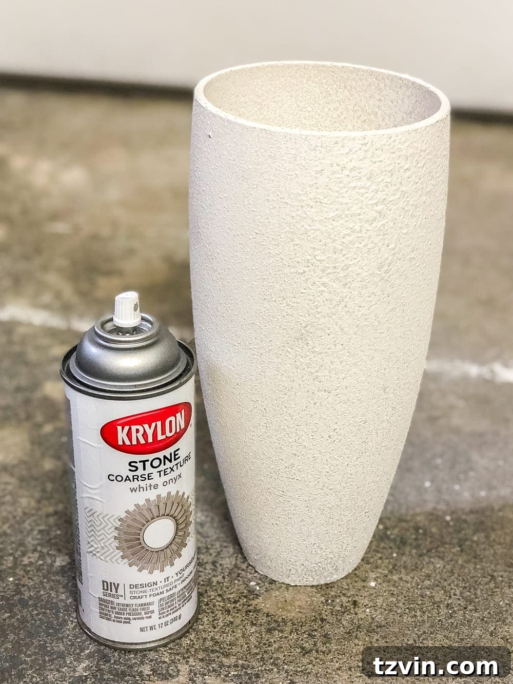 Stoneware Style from Thrift Store Treasures 5 How to add a stoneware look to thrifted glass vases and bottles using just paint. #stoneware #diystoneware #stonewarevase