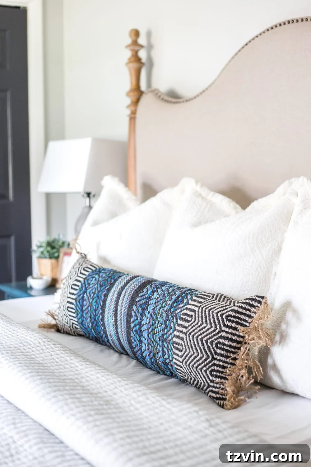 Unlock Stunning Throw Pillows with 3 Repurposed Items 10 How to make a throw pillow from a repurposed rug, demonstrating the final decorative product