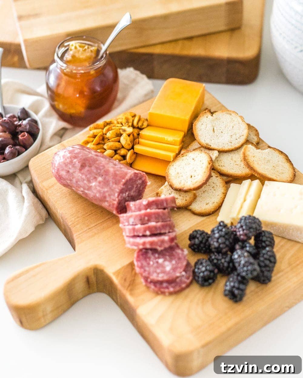 DIY Cutting Boards from Scrap Wood | How to make your own basic DIY cutting boards using scrap wood you already have in your stash to repurpose in your kitchen or give away as homemade gifts. 
