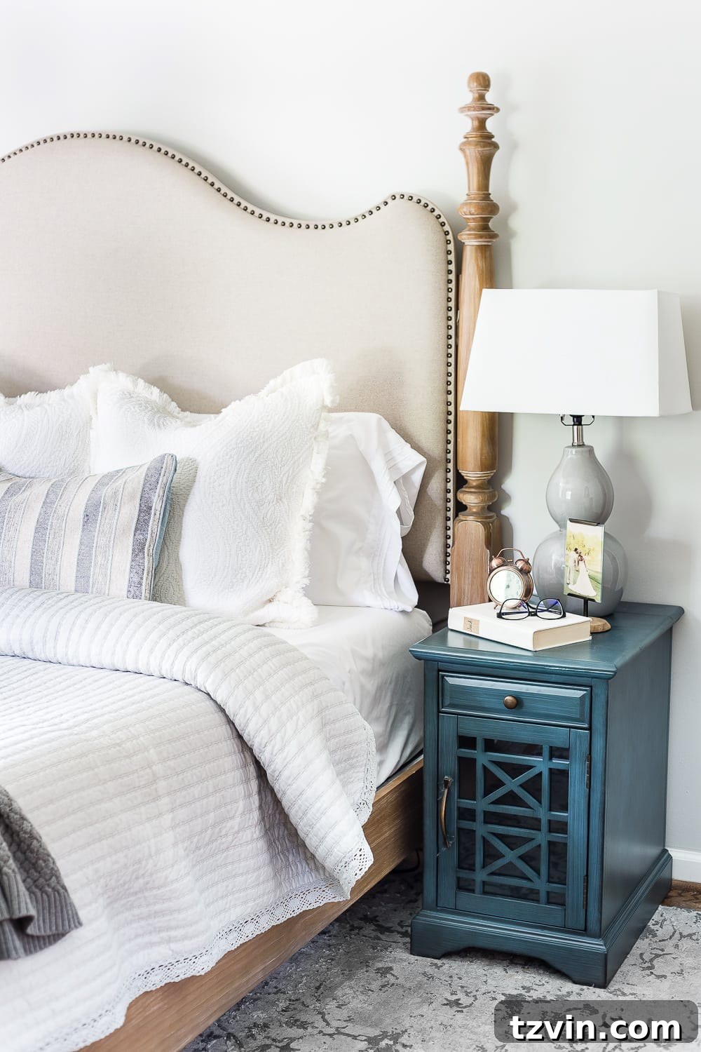 The Ideal Light Bulb for Your Best Night's Sleep 7 The Best Bedroom Light Bulb to Promote Sleep | Our non-biased 5 month test drive of sleep promoting light bulbs and how they help settle children, babies, and adults for bedtime. #babysleep #insomnia #lightbulb #lighting #ambience #bedroomlight #kidsbedtime #sleepsolutions