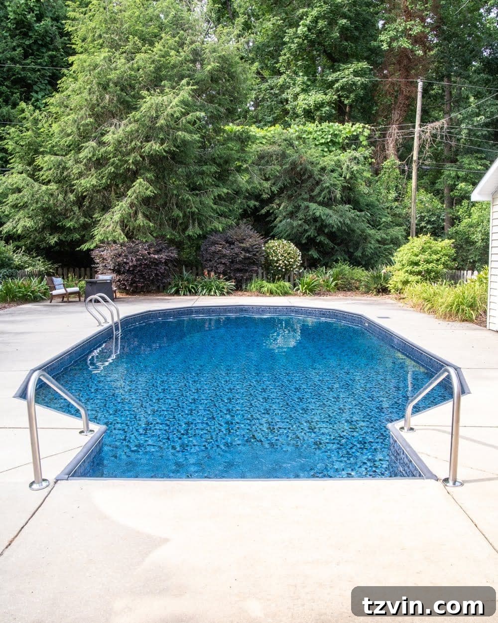 Stunning new vinyl pool liner, Obsidian from GLI Pool Products TrueStone Collection, after makeover