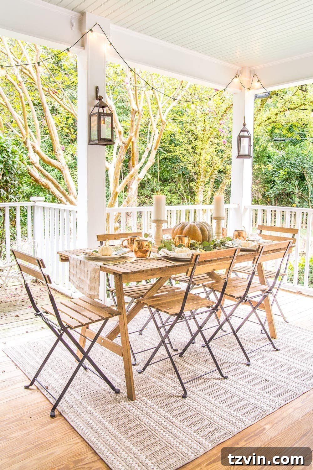 Smart Capsule Decor for Your Fall Back Porch 4 Budget-Friendly Fall Back Porch Decor | Capsule items that transition seasons.