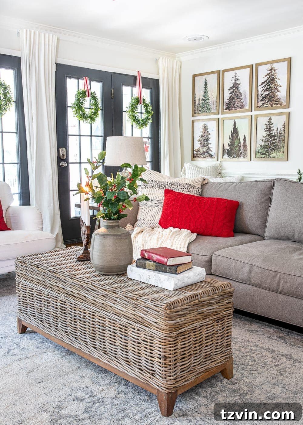Christmas decor ideas: Modern cozy Christmas living room design