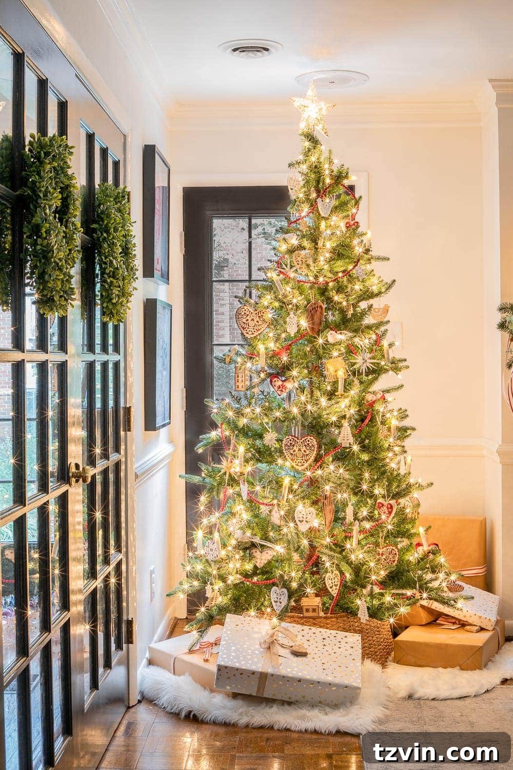 Enchanted Holiday Evenings 2019 20 Christmas tree at night, stunning focal point of holiday decor