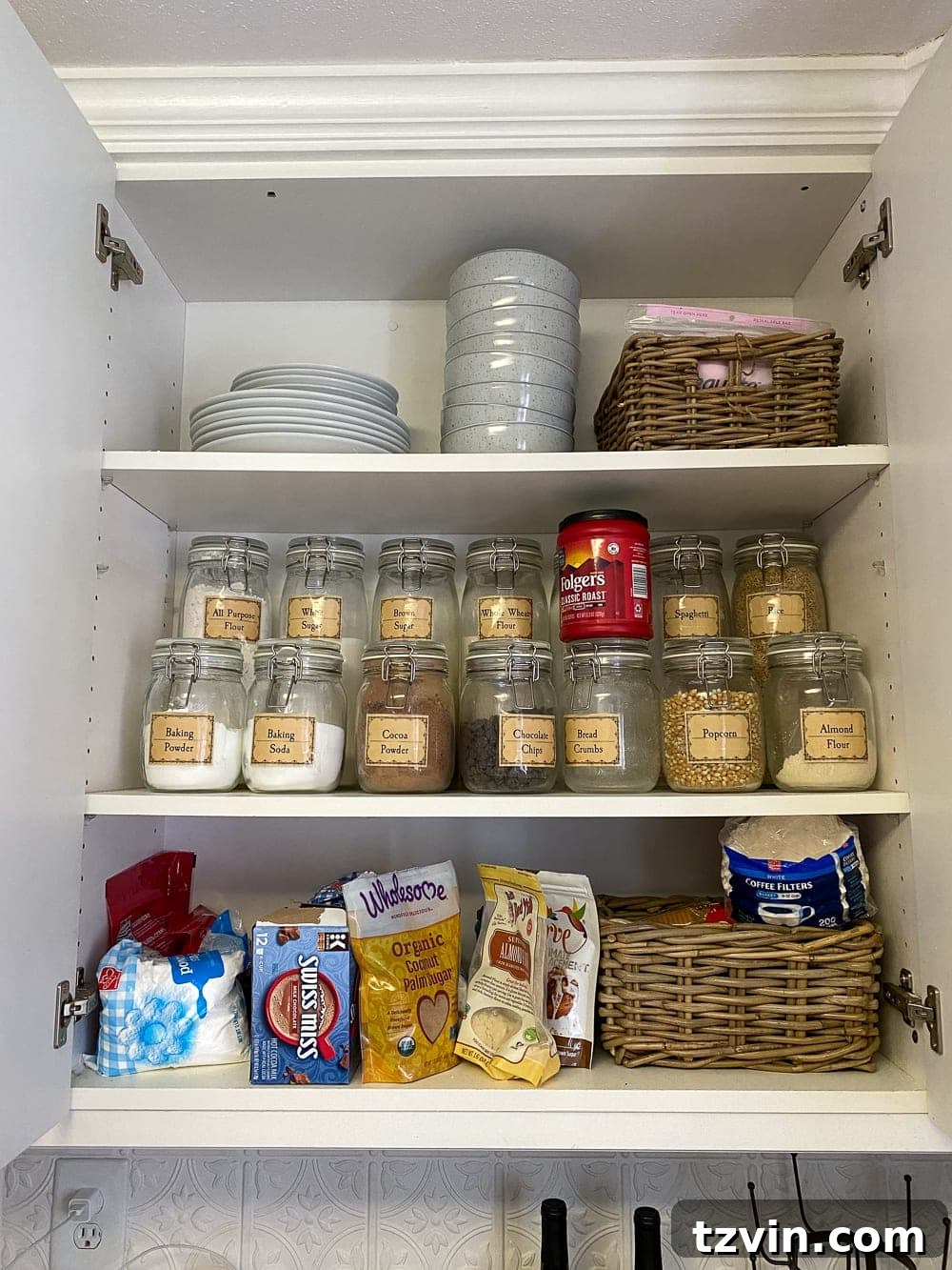 Kitchen Organization Makeover | Pantry Cabinet Before - Pantry Declutter
