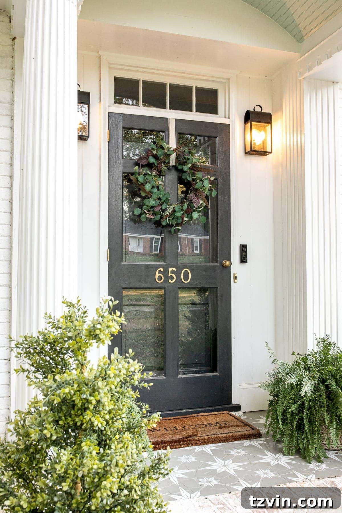 Fall Home Comforts: DIY Inspiration 22 DIY fall decor with a DIY eucalyptus and feather wreath