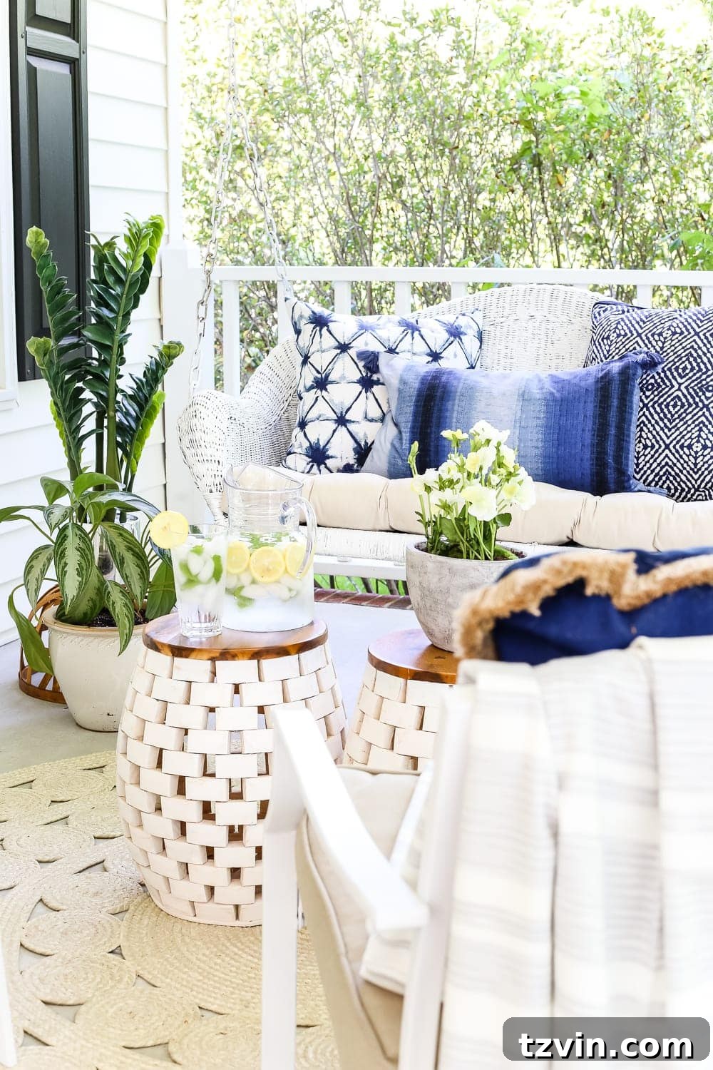 outdoor decor on front porch for summer