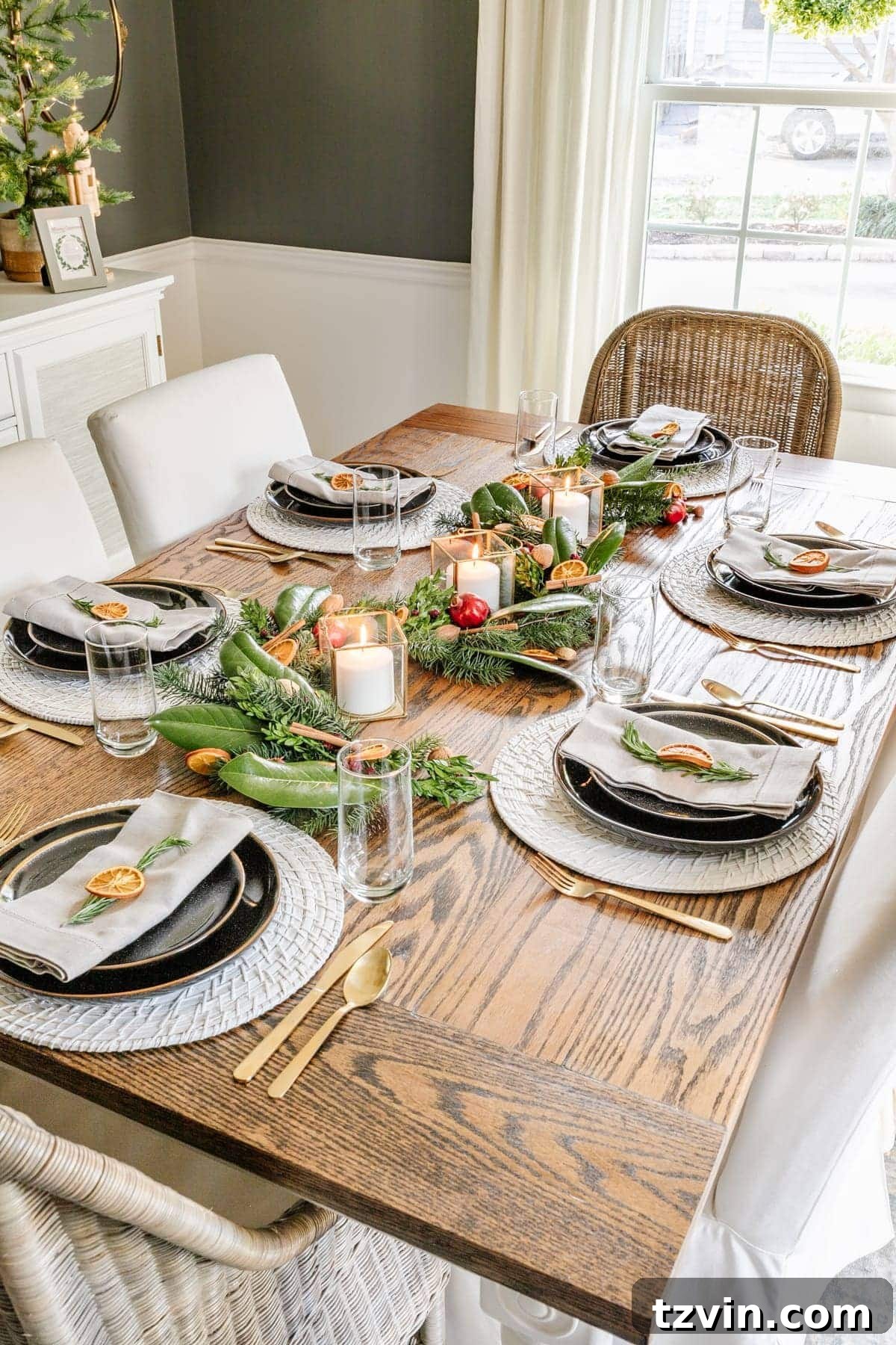 Modern Traditional Christmas Dining: Room Decor & Sangria Recipe Printable 4 Christmas table decor with fresh garland and dried citrus