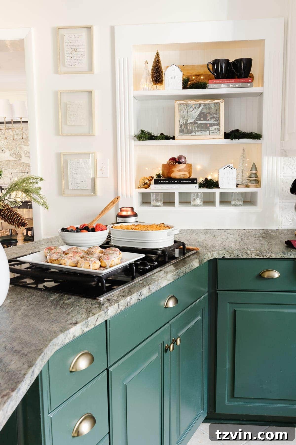 Christmas brunch decor