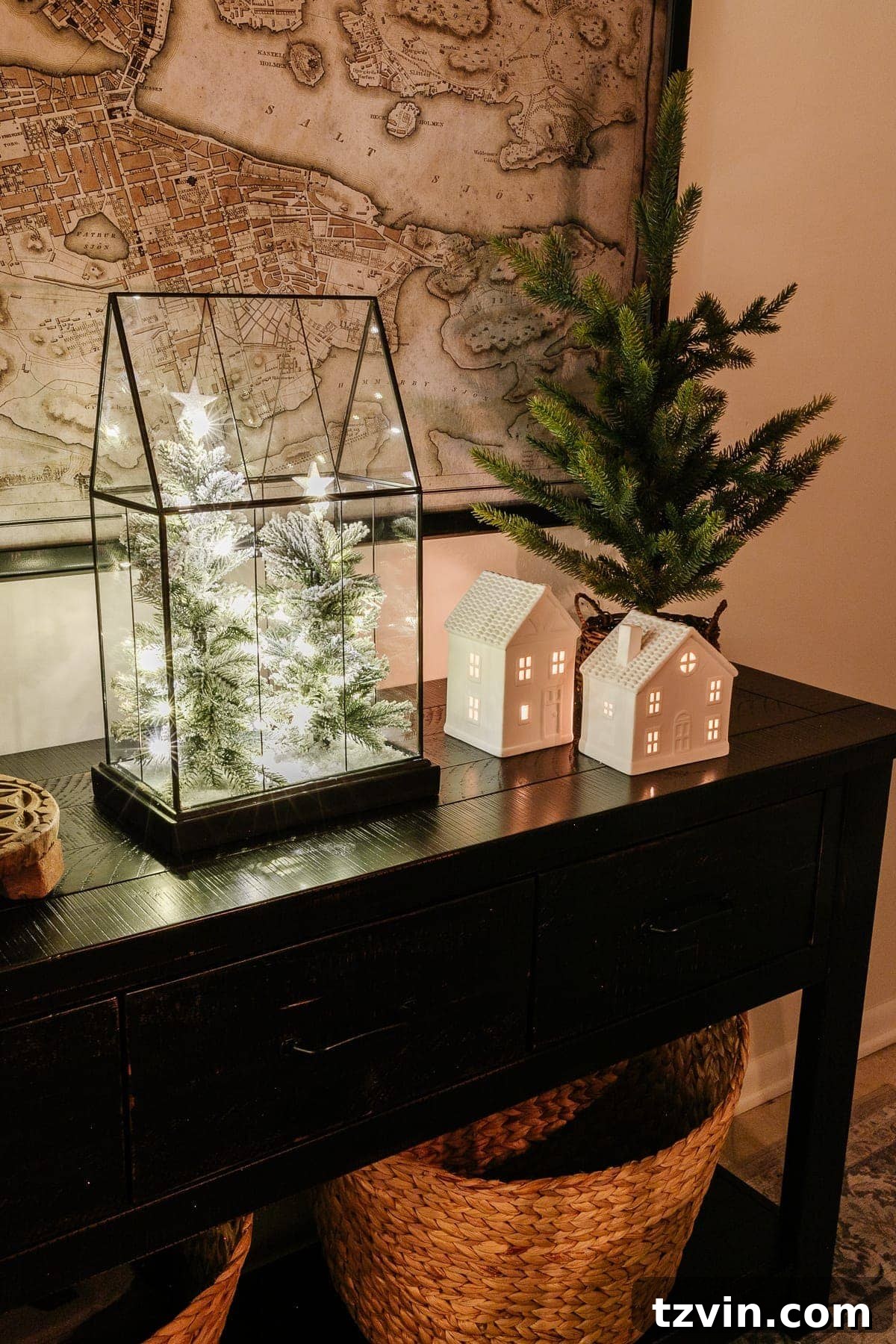 Yuletide Glow Journey 11 Christmas Night Tour Bookshelf