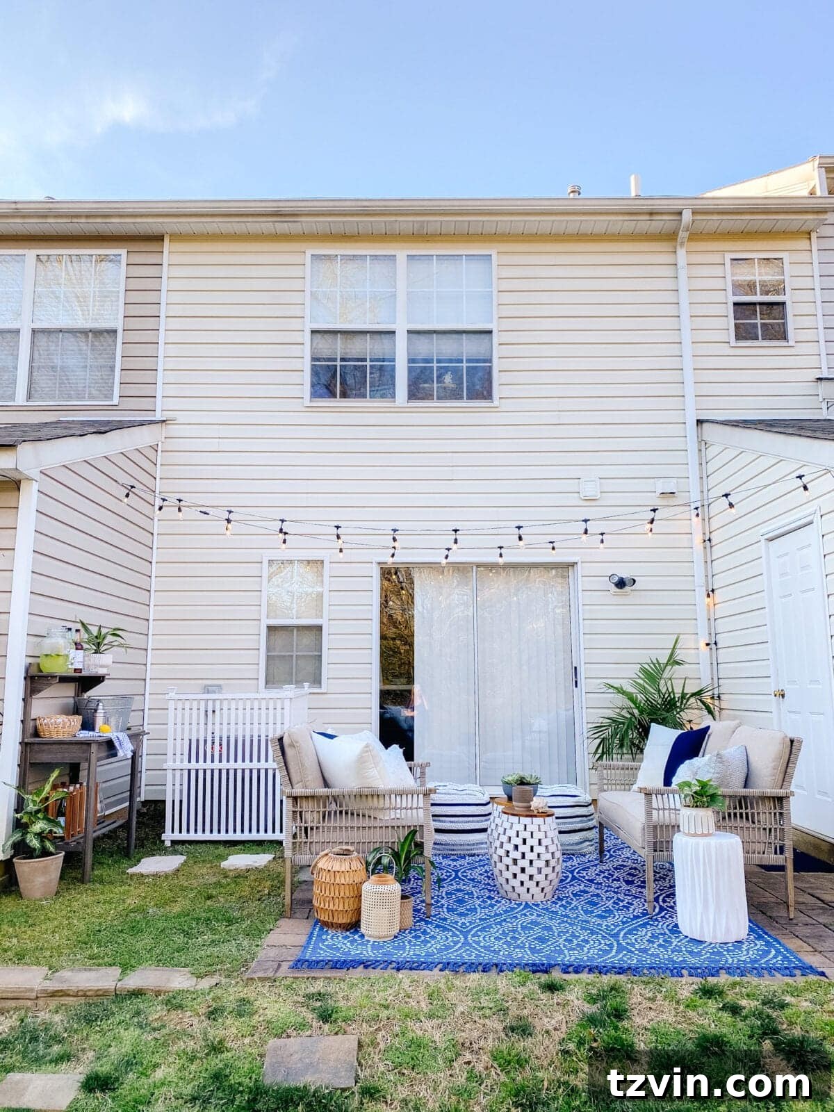 townhouse patio in a small backyard