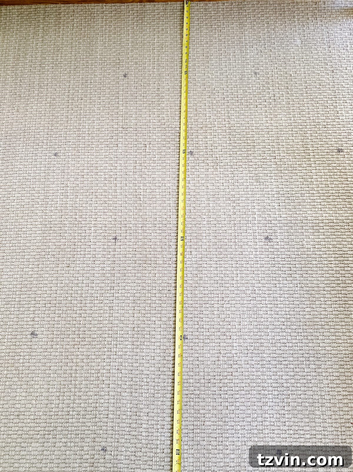 Measuring grid on a plain outdoor rug for floral block pattern