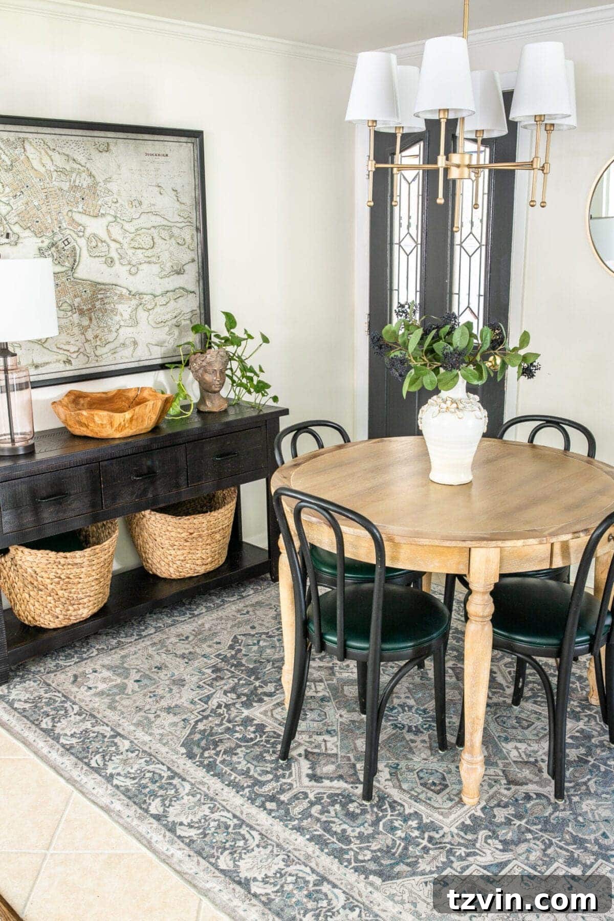 Spill-Proof Chic: 20 Must-Have Machine-Washable Rugs 4 A close-up view of a stylish Ruggable washable rug, showcasing its intricate pattern and texture, a popular choice for easy-to-clean homes.