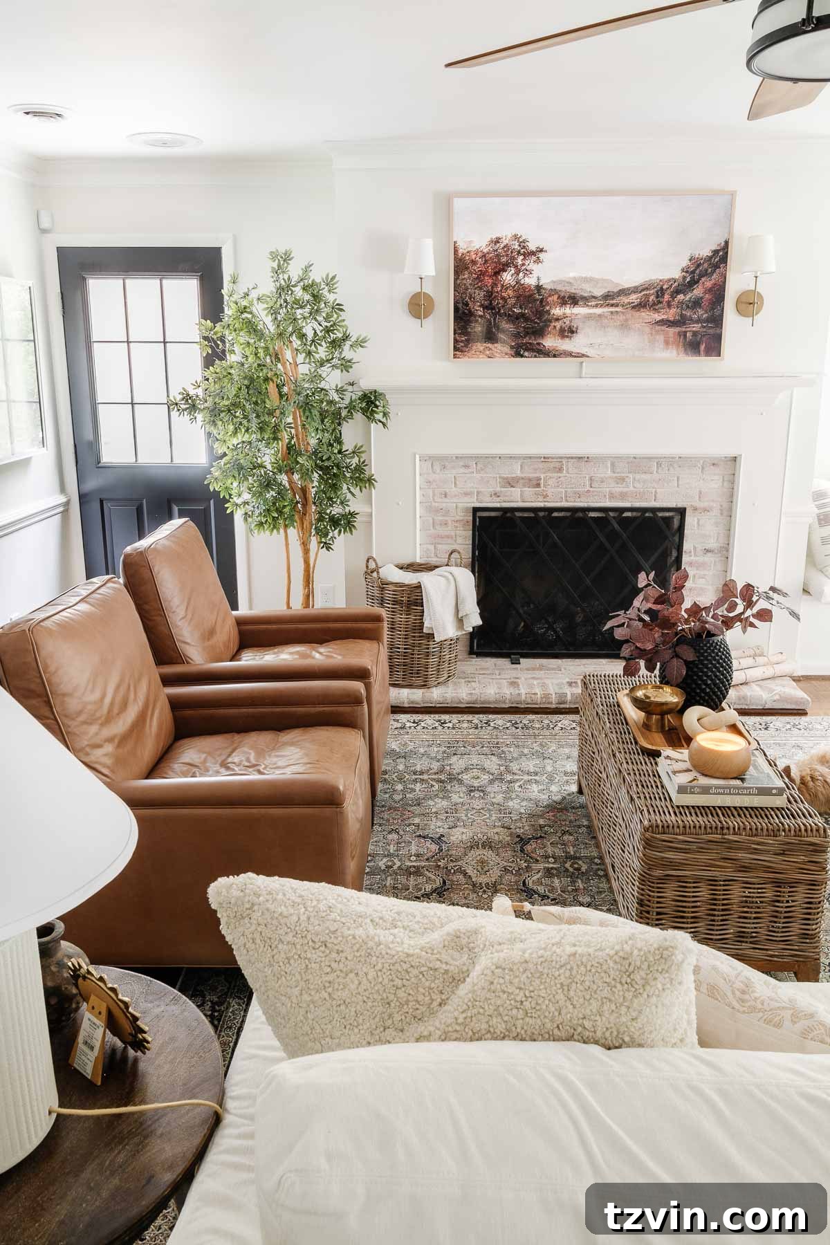 leather recliners with fall decor