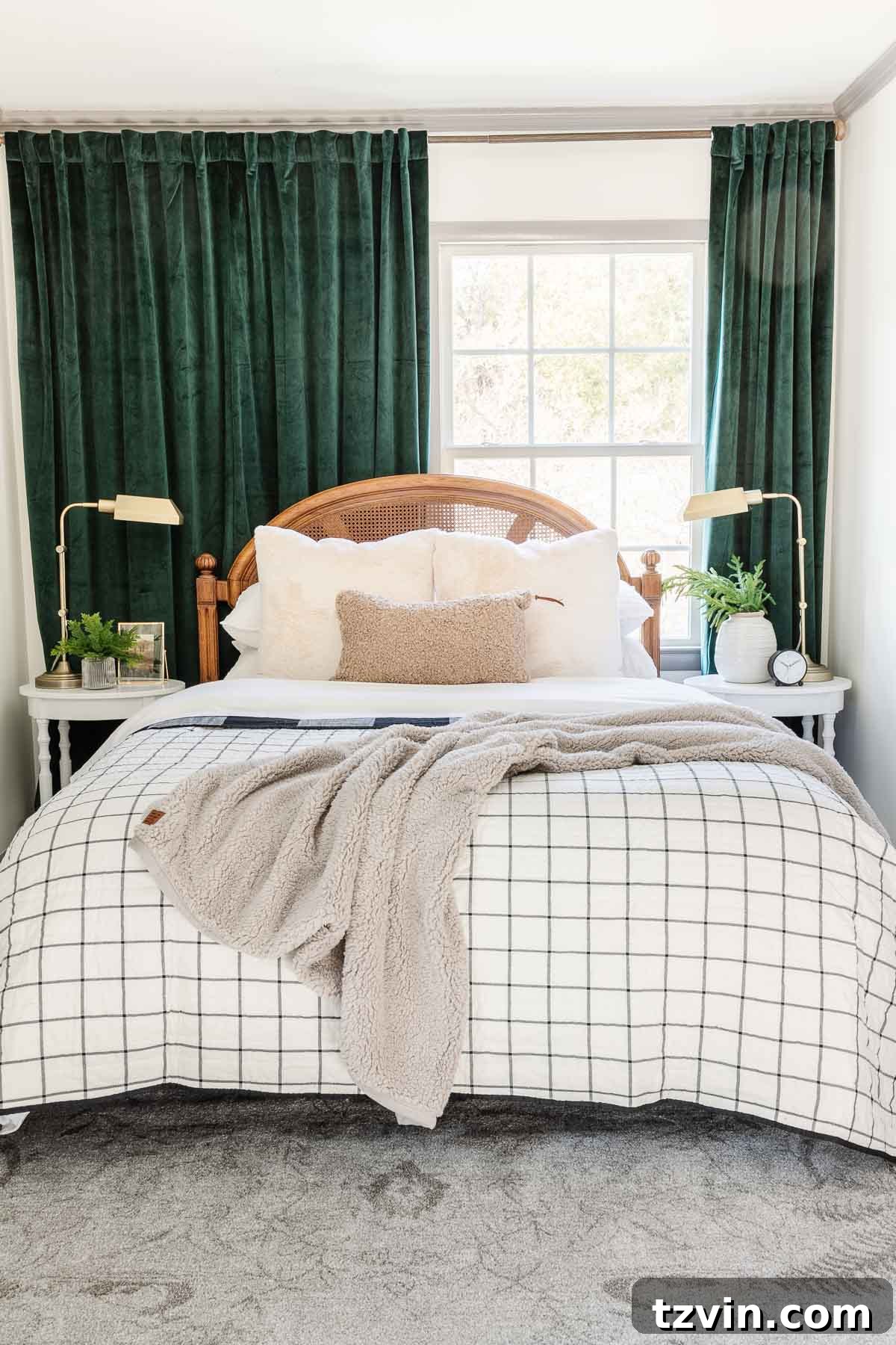 Cozy Christmas Bedding Bundles for Peaceful Slumber 9 3 inexpensive Christmas bedding combinations perfect for making bedrooms feel warm and cozy during the cold winter months.