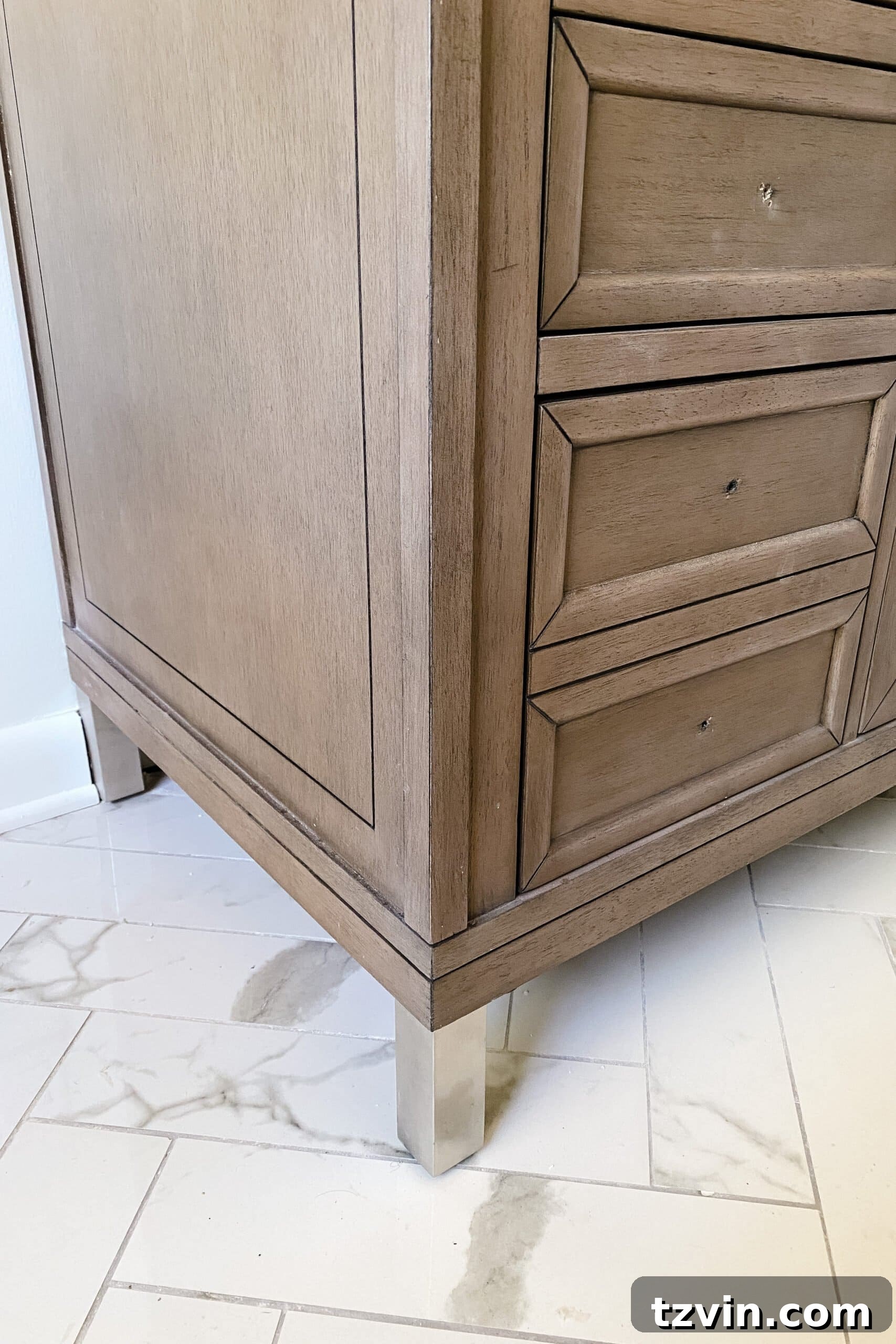 silver vanity leg