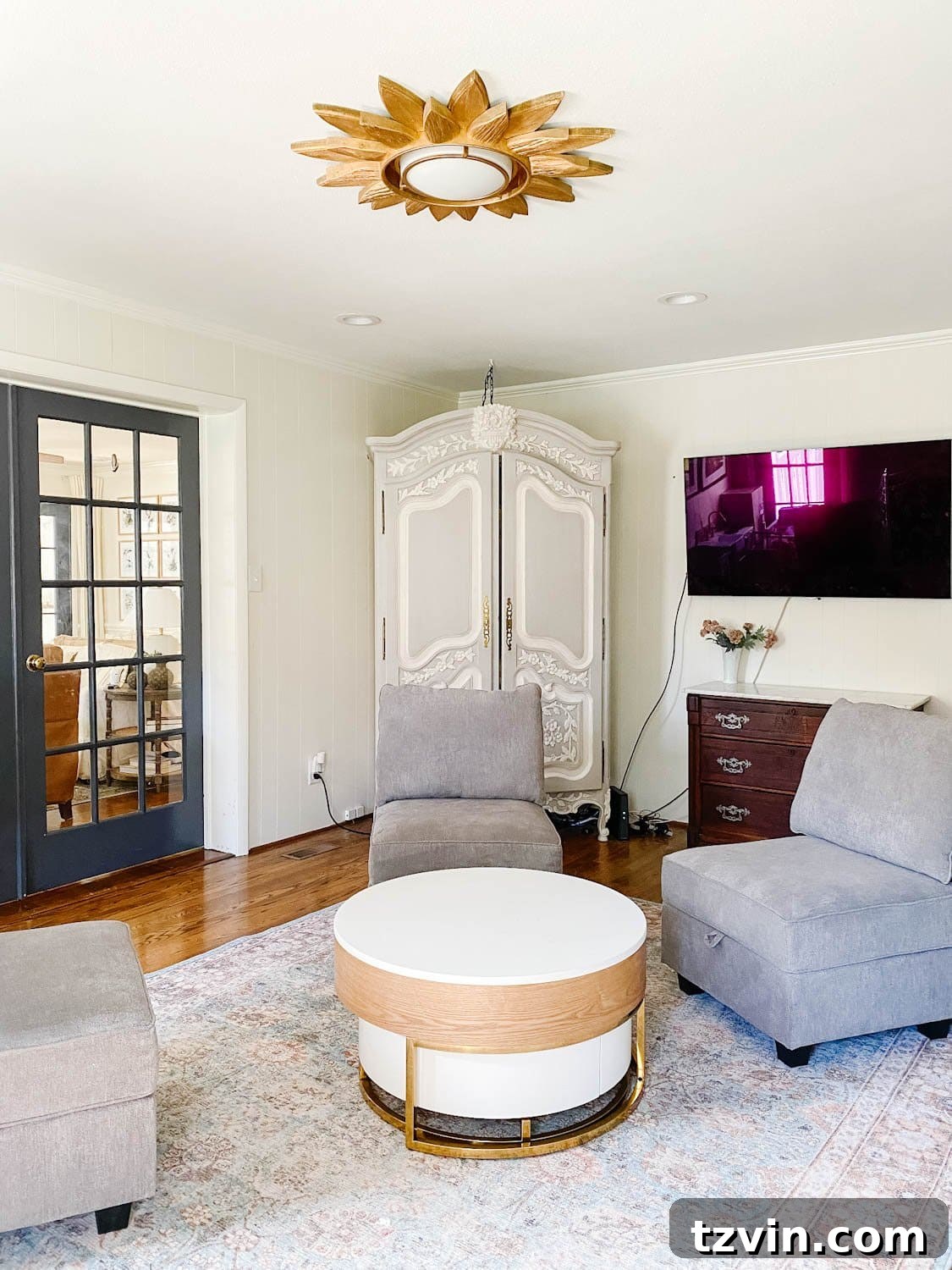 2022 Home Project Planning Your Feedback Is Key 5 The other side of the playroom that still needs organization and storage solutions.