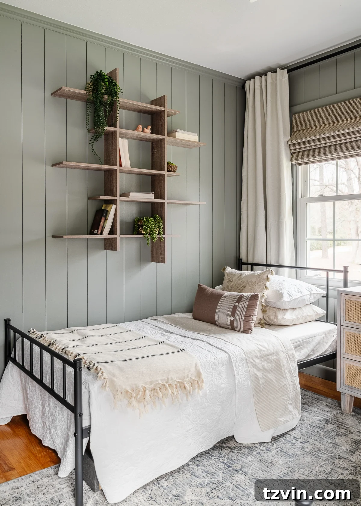 sage green bedroom painted sherwin williams evergreen fog