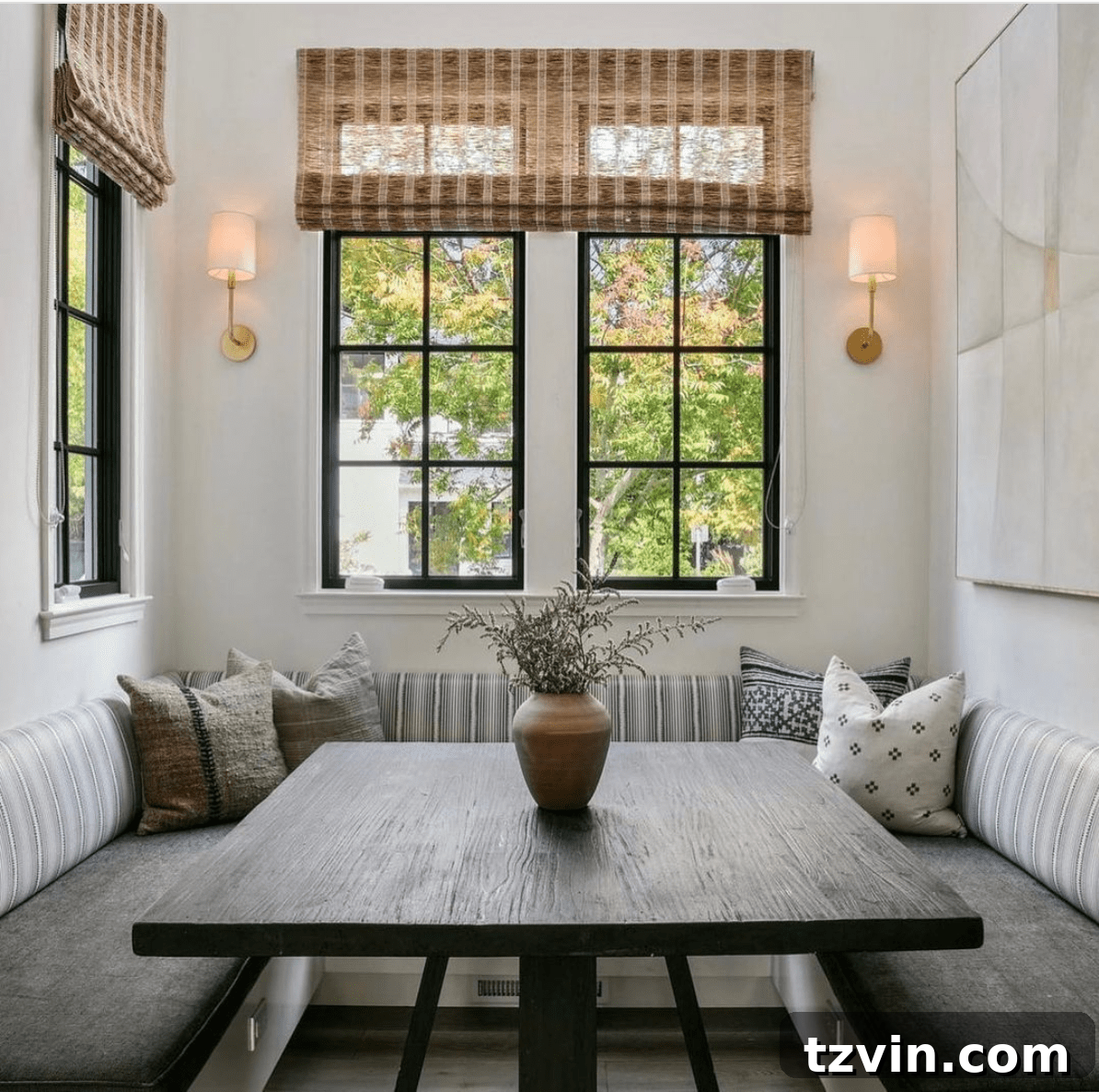 U-shaped built-in banquette maximizing seating in a breakfast nook design