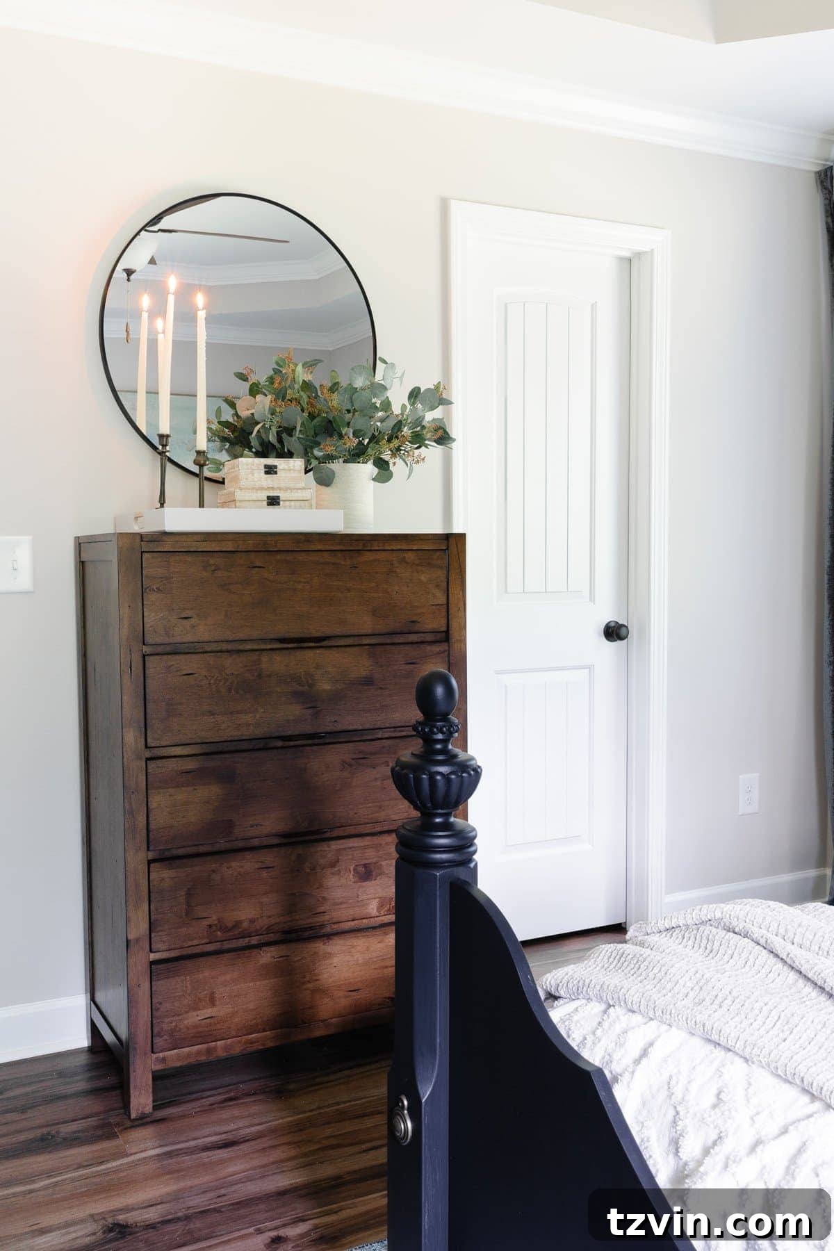 30 Budget Secrets to a Million-Dollar Home Aesthetic 28 how to make your house look expensive - mismatch furniture in bedrooms and living rooms