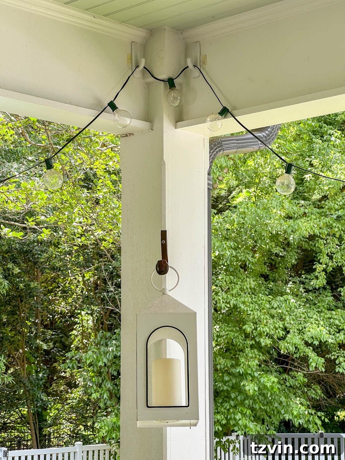 Creative String Light Solutions for Every Backyard Corner 52 porch string lights hanging from Command hooks