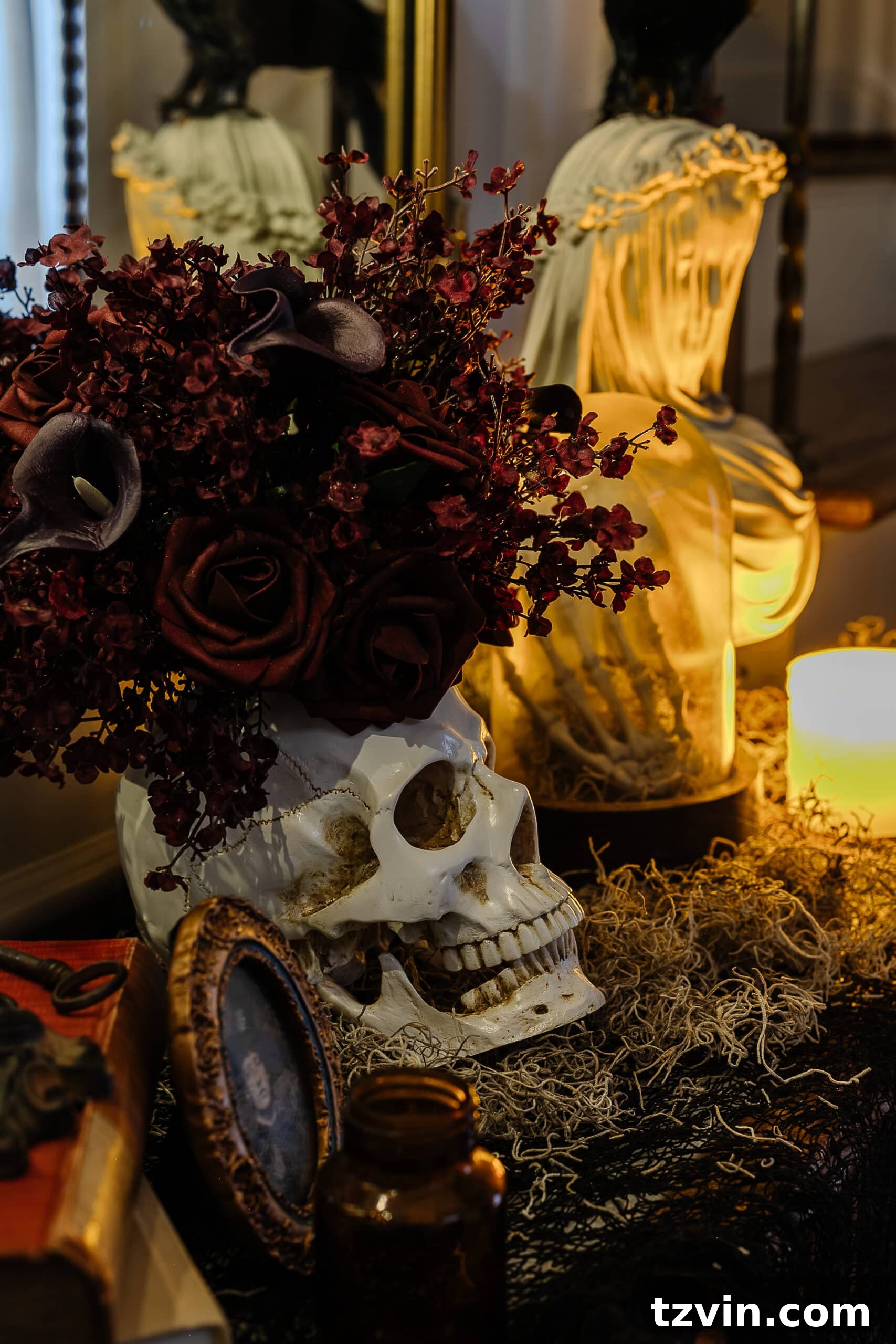 DIY Foyer Frights: Haunted Halloween Welcome 7 DIY skull vase using floral block and fake flowers