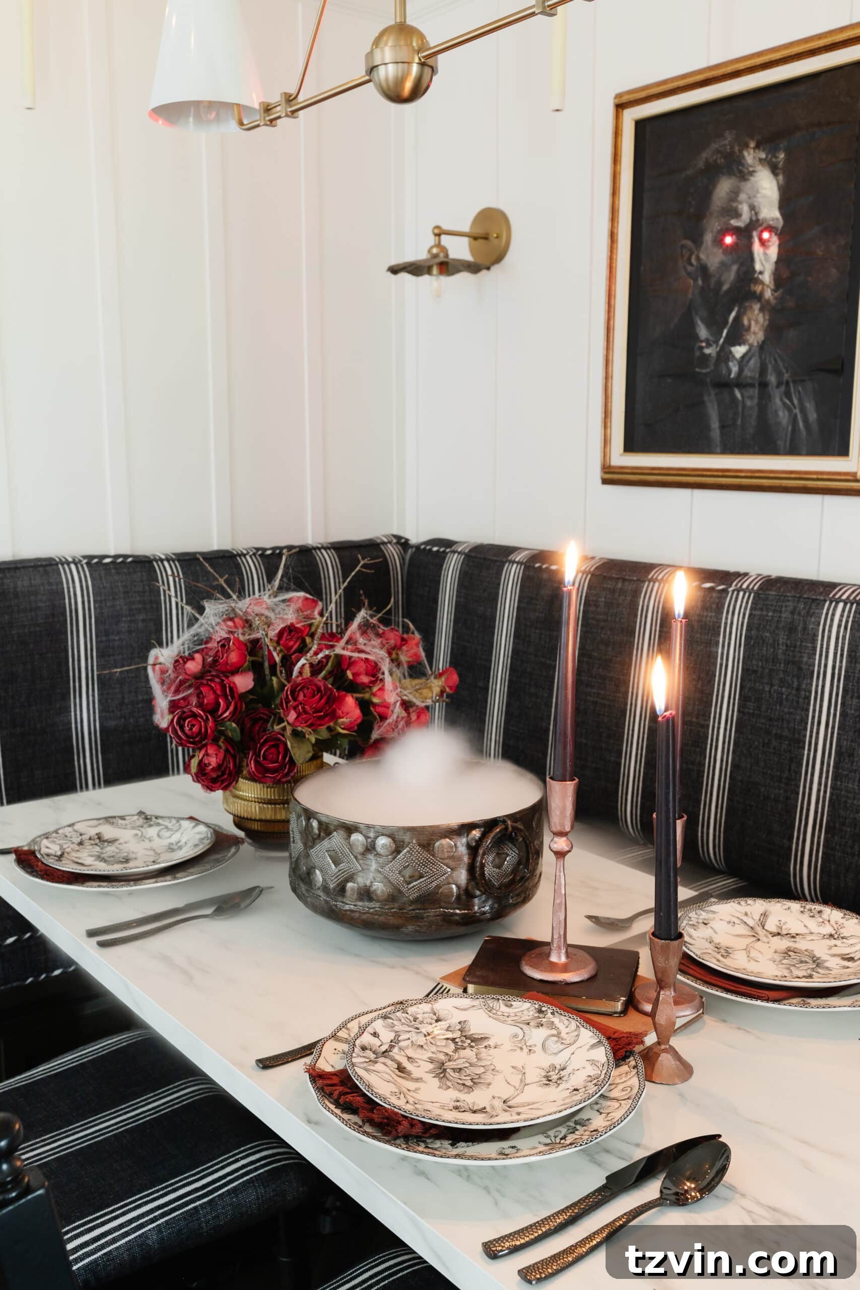 Killer Tablescapes: Spooky Settings for Your Murder Mystery Party 5 Murder mystery dinner party table decor with elegant place settings and moody lighting